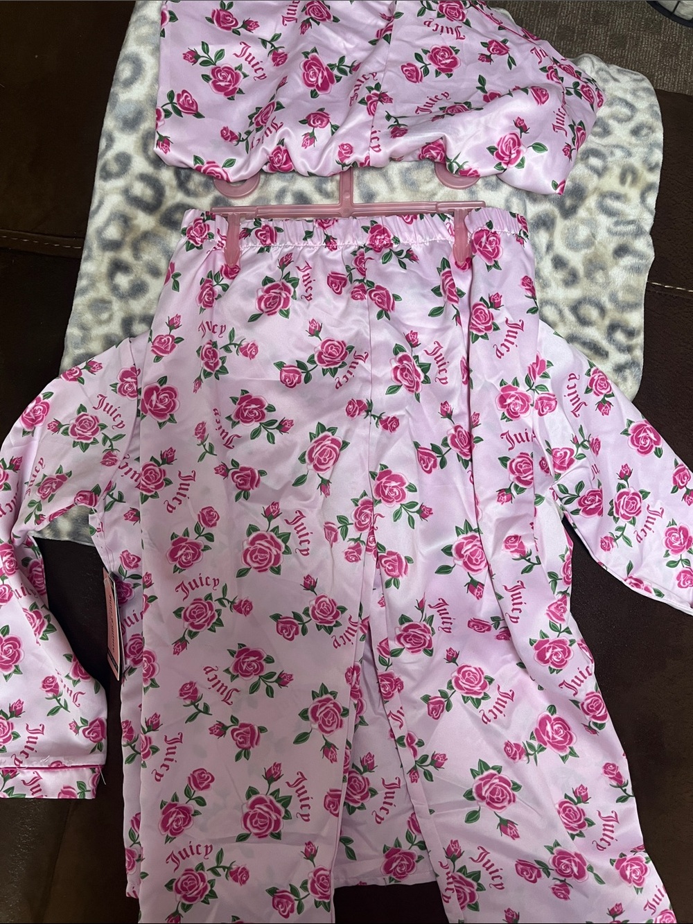 Juicy Couture Pink Rose Print Girls 3 Piece Pajama Set - Picture 5 of 6